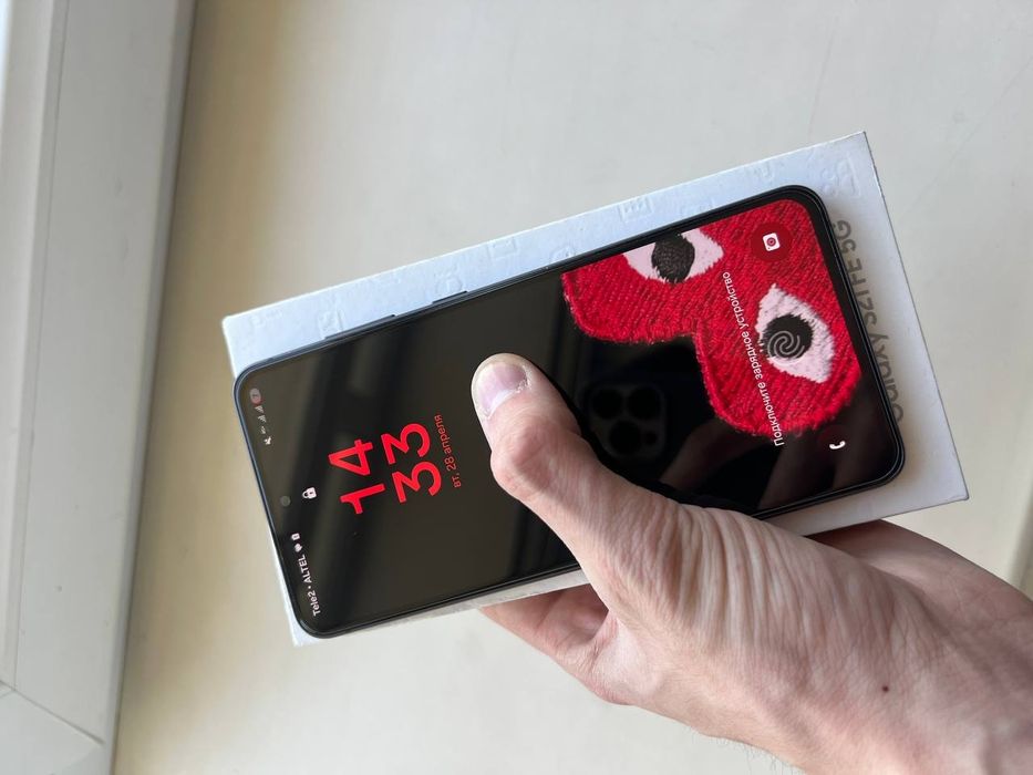 Телефон смартфон самсунг s21 fe