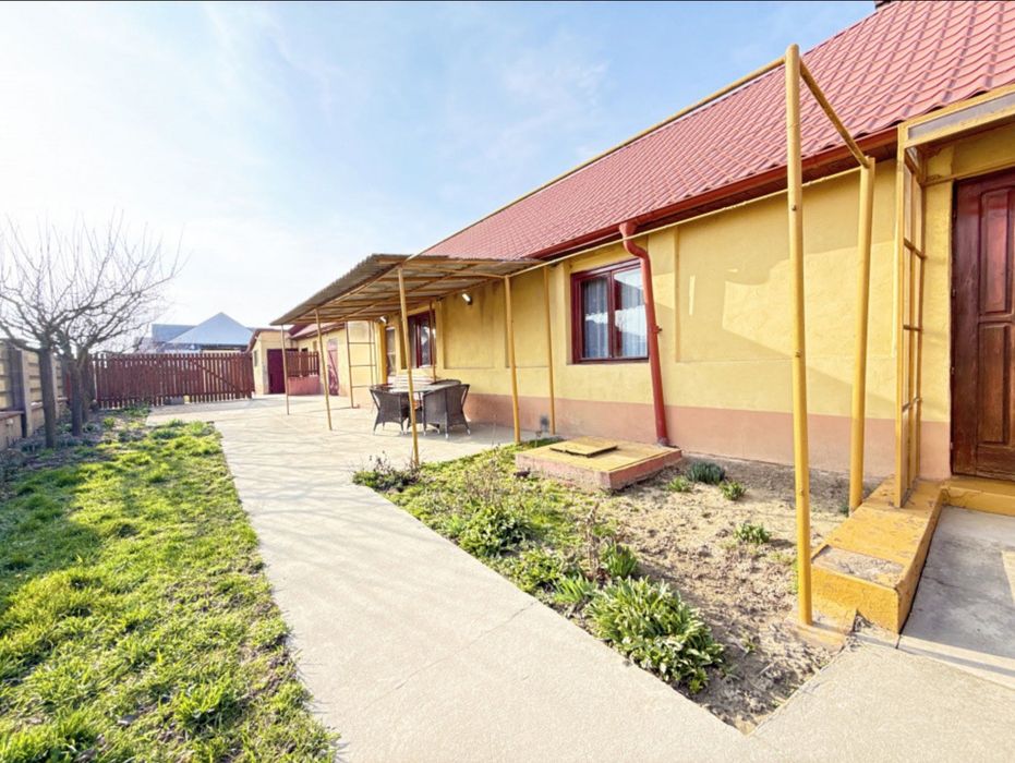 Proprietar - De Vanzare Casa (c-tie veche + Teren 900m2 )