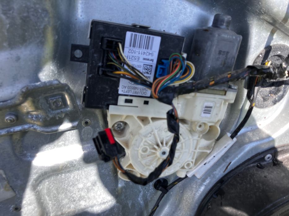 Врата Форд Фокус 2008гпредна лява