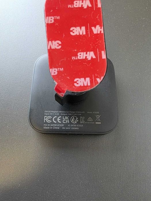 Încărcător Premium ESR Qi2 15W MagSafe iPhone