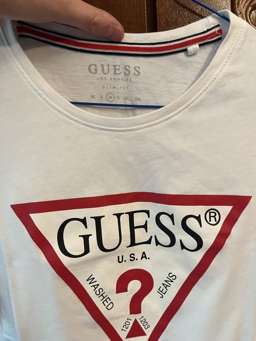 Tricou Guesss
