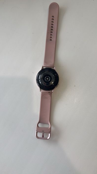 Смарт часы Samsung Active 2