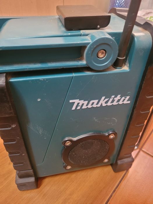 Boxa de santier makita bmr100