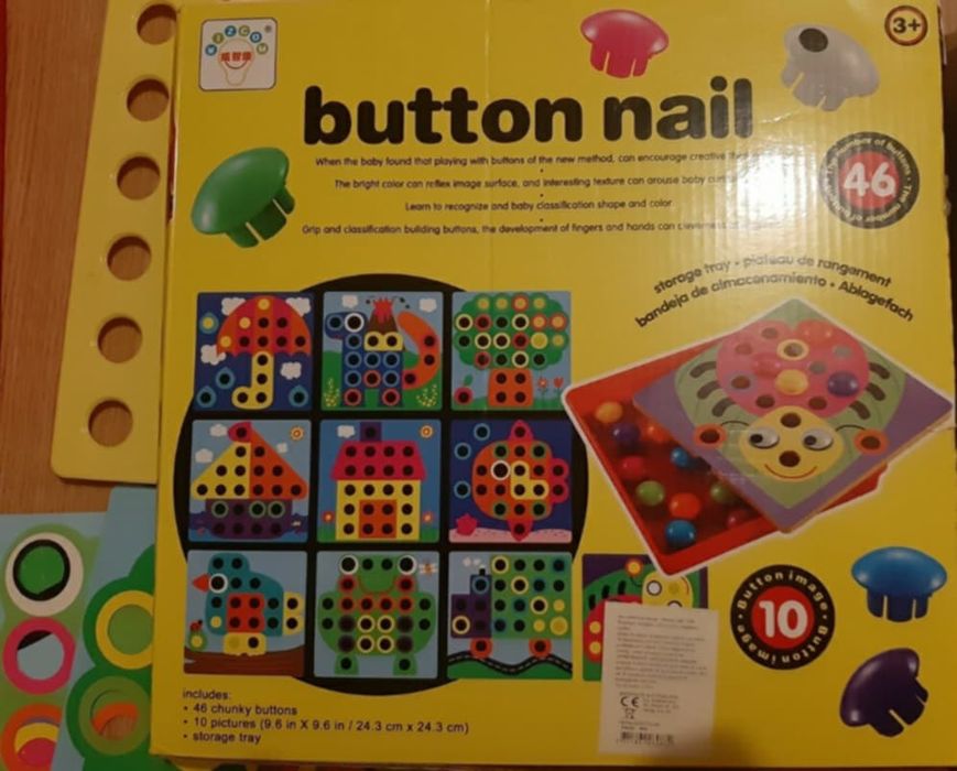 Joc creativ mozaic Button Nail in stare foarte buna, cu cutie