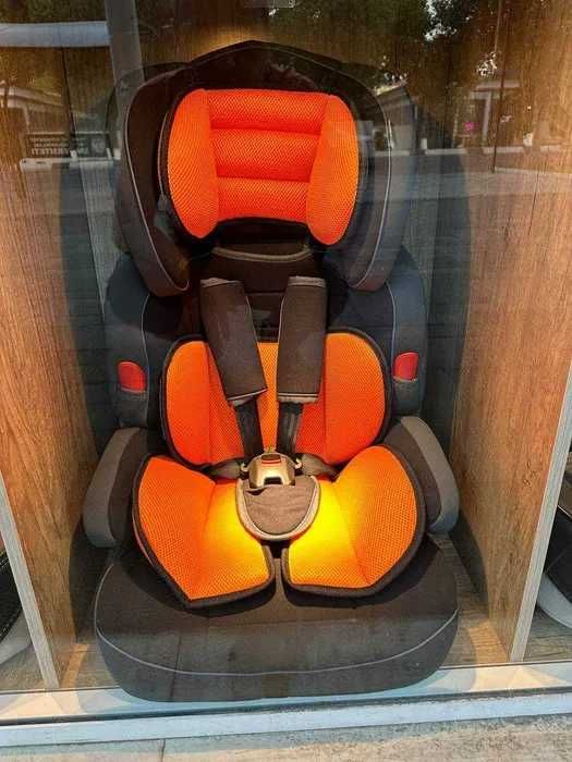 Новое детское автокресло.