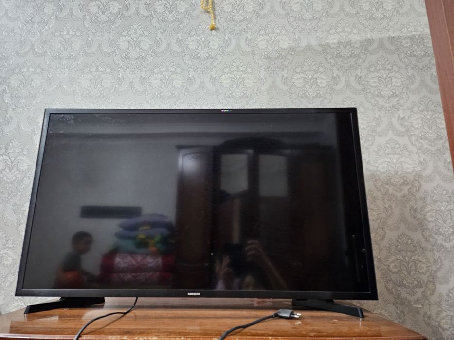 Телевизор SAMSUNG