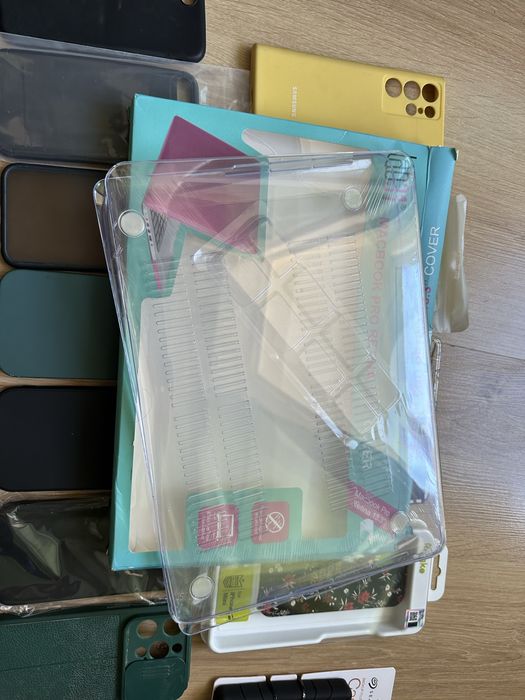 Продавам калъфи всеки за 10 лв.