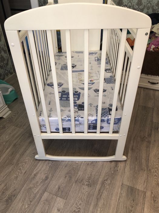 Кровать детская с матрасом