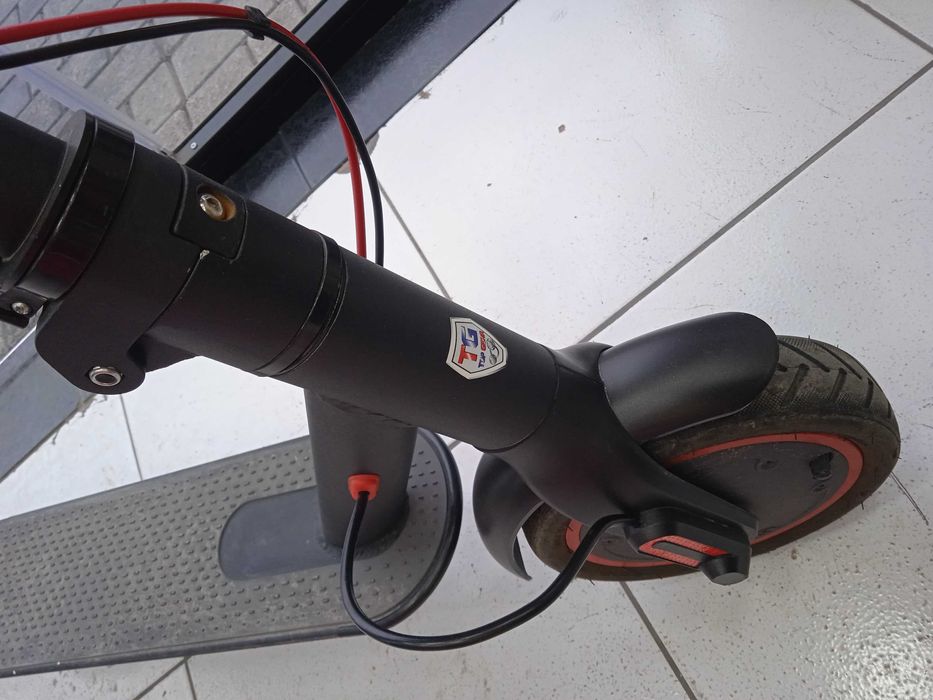 Б/у Электро самокат (Top Gear) сотилади.