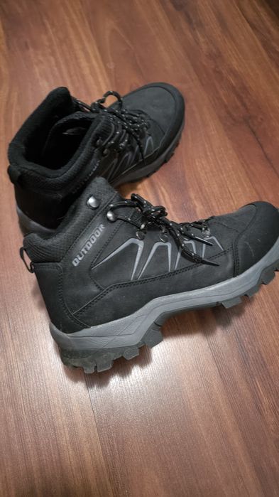 Кроссовки размер 41 .