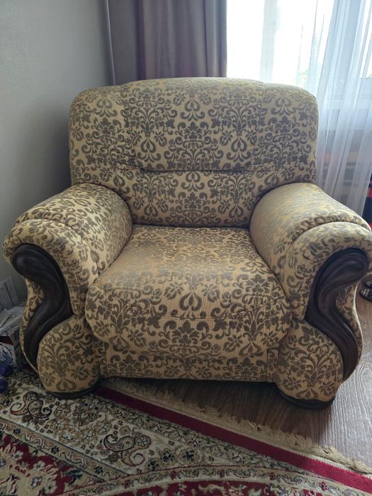 Диван и кресло в отличном состоянии