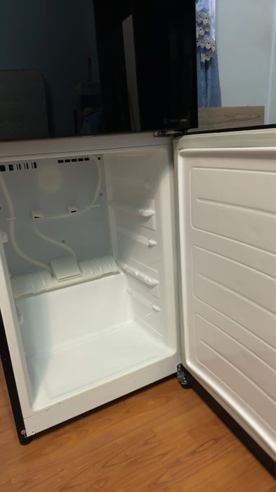 Продам холодильник LG черного цвета