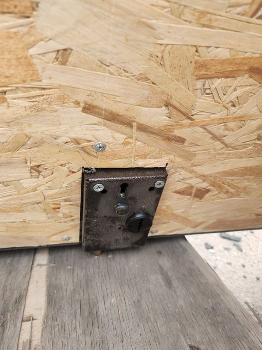 Входные железные двери