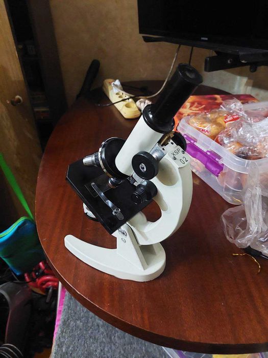 Продам Исследовательский микроскоп XSP02