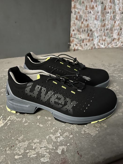 Vand pantofi protectie Uvex marimea 45