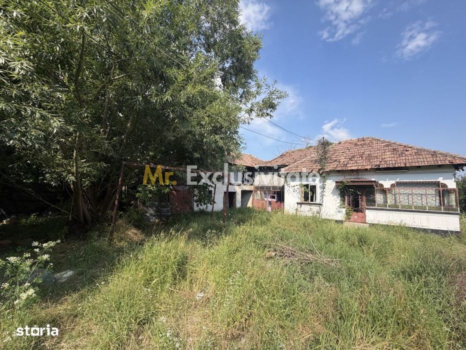 Casă bătrânească + teren 1.032 mp, Purcăreni, Argeș