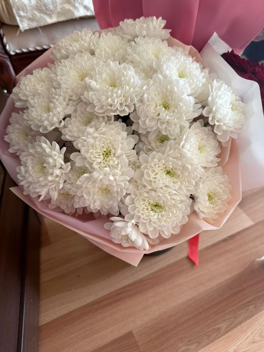 Цветы продаю срочно