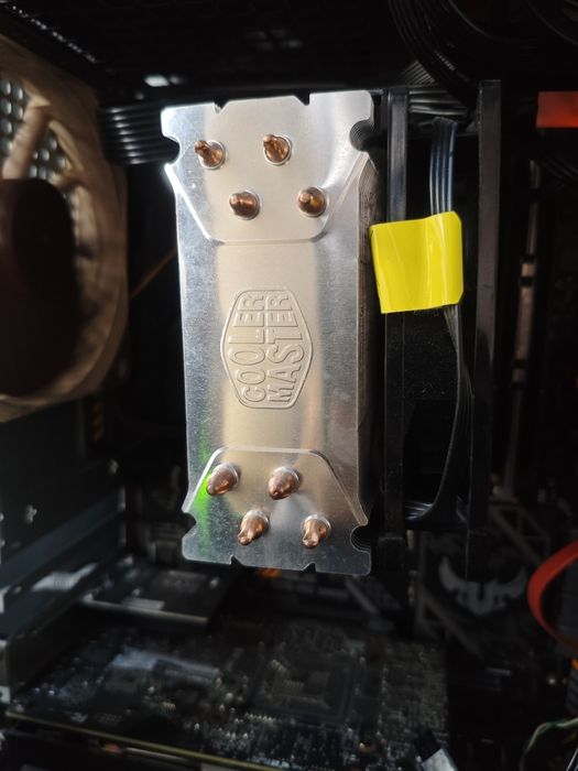 Настолен компютър + 27″ Монитор –Комплект