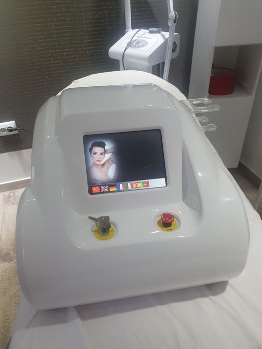 Aparat de epilare definitivă