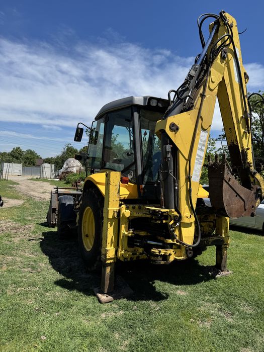 Buldoexcavator New Holland LB110