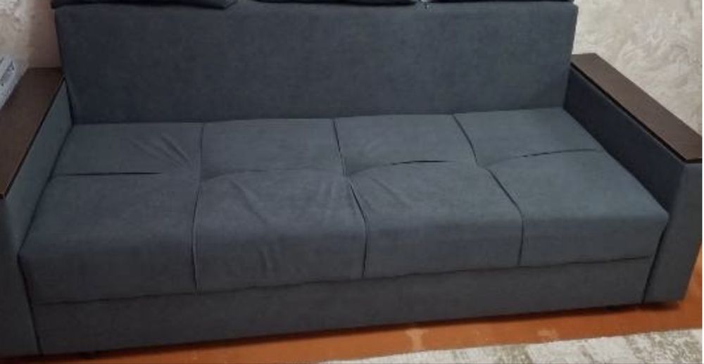 Диван раскладной.