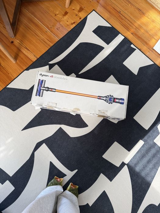 Пылесос Dyson V8 Absolute
