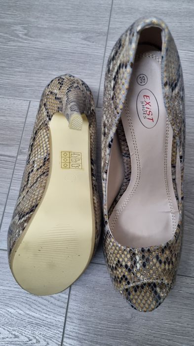 Pantofi de dama cu toc