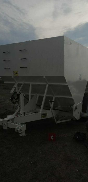 Цементорозпределитель