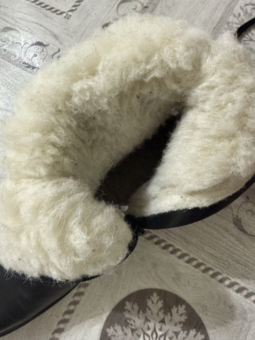 Продам кожанные сапоги