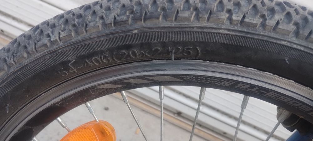 Продавам детски велосипед 20 цола