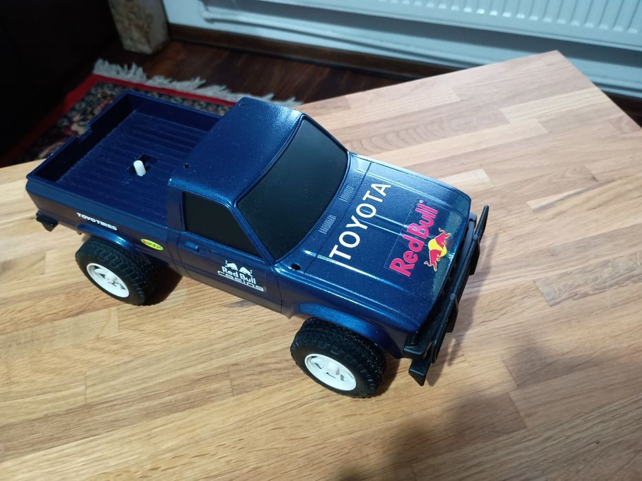 Macheta Nikko Unimog si Toyota Hilux