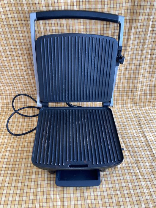 Grill electric. Grill inox