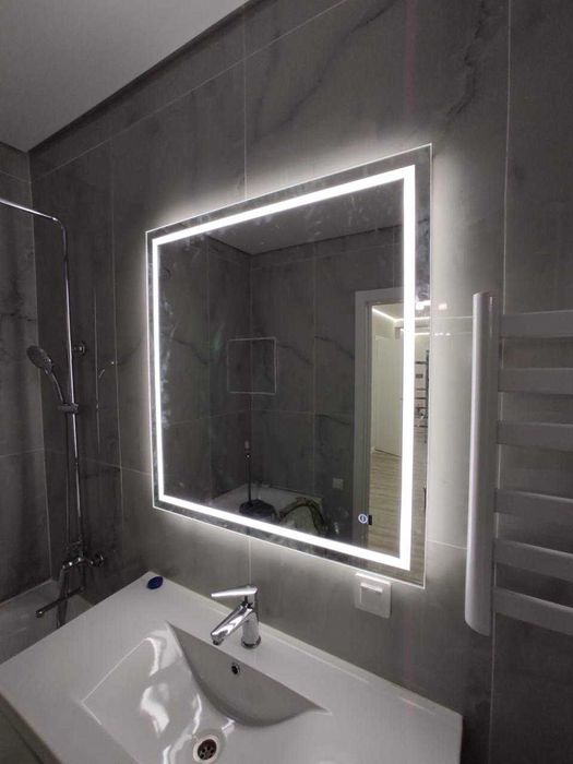 Зеркало с подсветкой