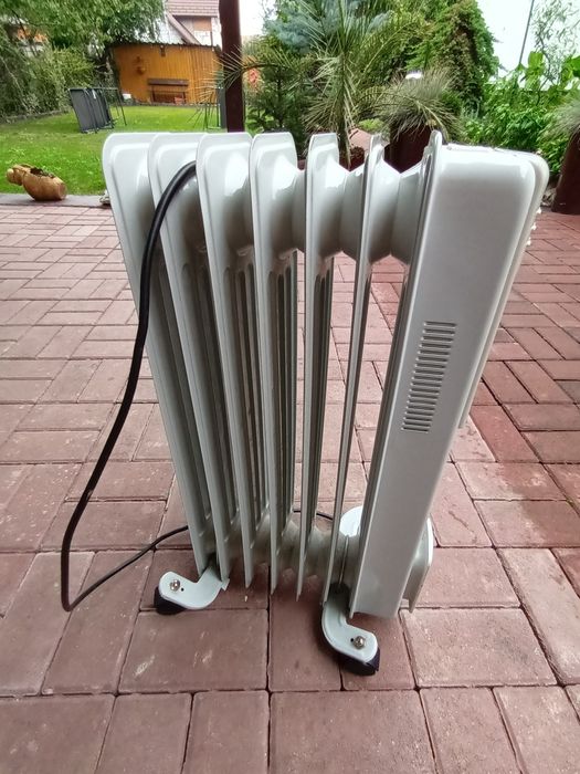 Vănd calorifer electriccu 7 elemente