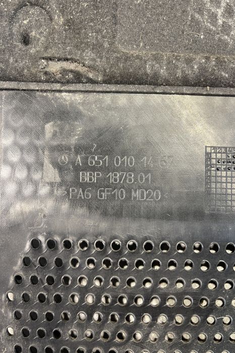 Capac motor A 651 010 14 67 Mercedes-Benz C-Class W204/S204