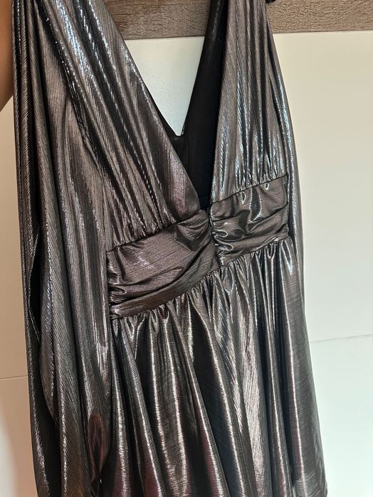 Официална сребриста рокля