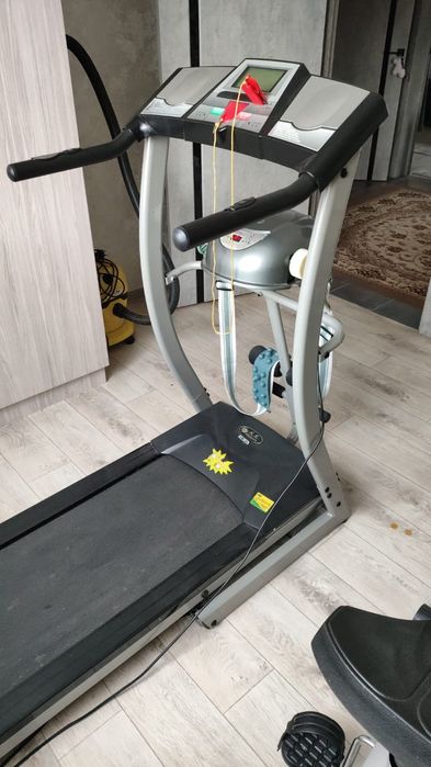 Продам беговую дорожку