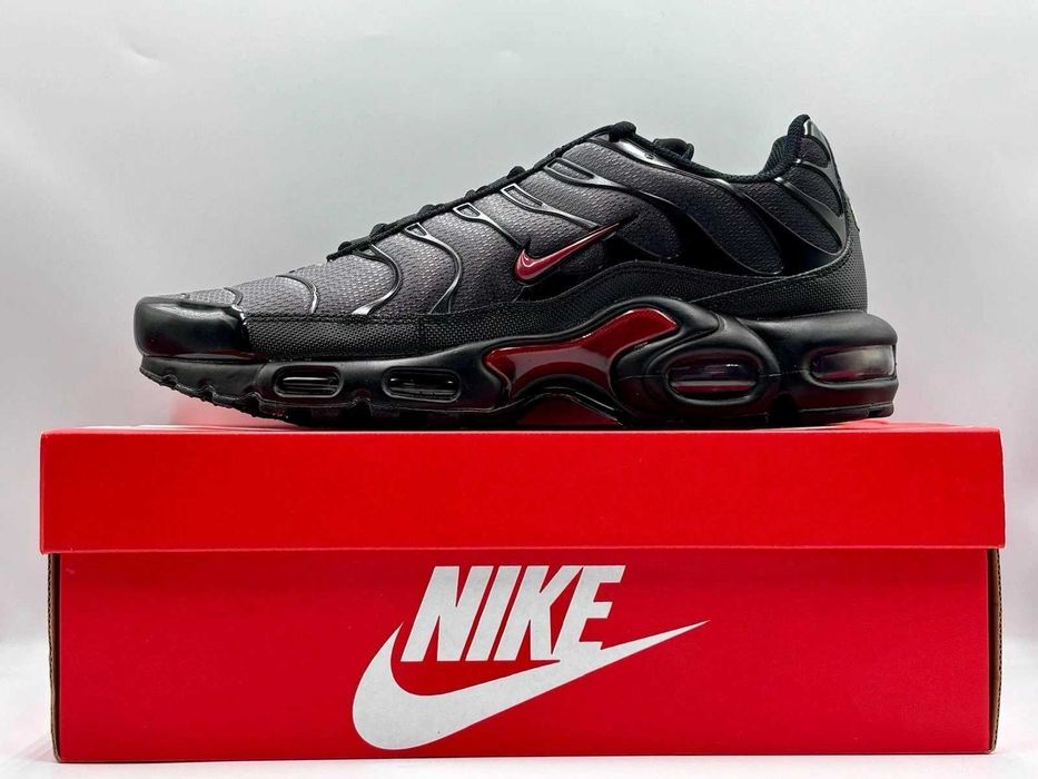 Обувки Nike / Air Max Plus / TN "Crimson" + КУТИЯ