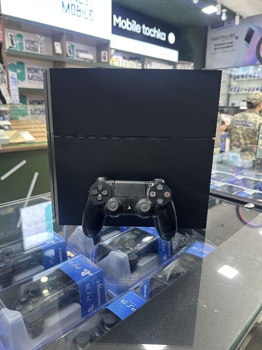 Ps4 fat 500 b/u 200$ kelishamz 
O’yinlar y