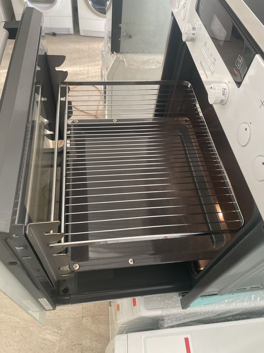 Печка за вграждане и Хладилник