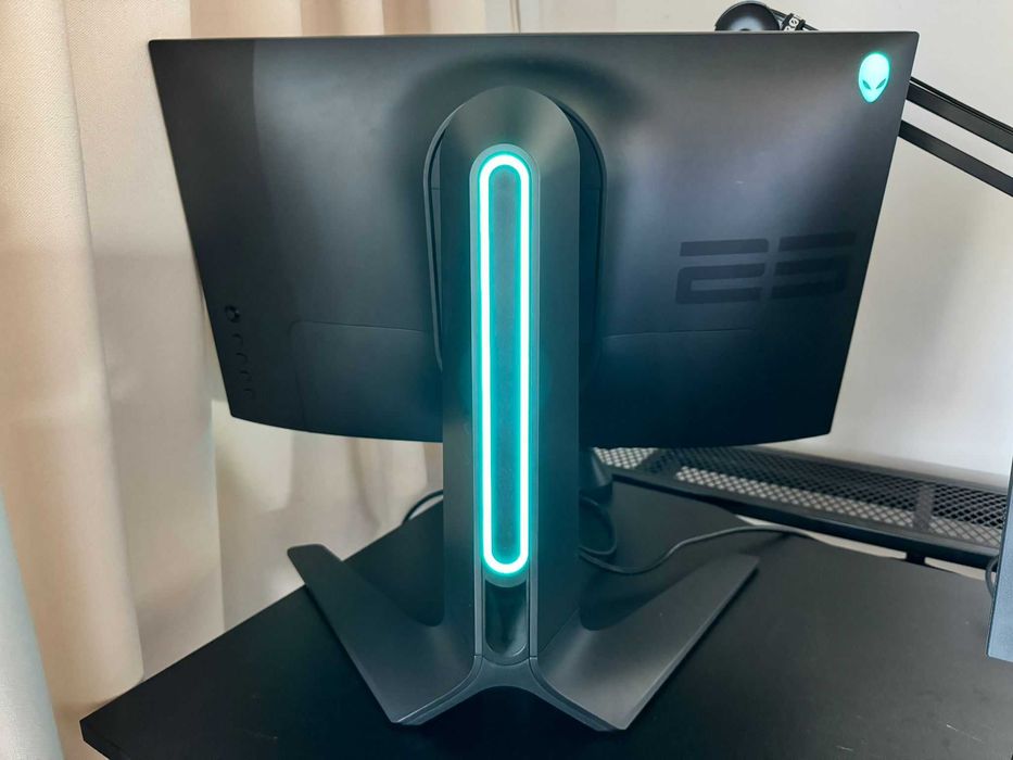 Monitor Alienware AW2521HFA 240hz, 24 inch, ips Arad • OLX.ro