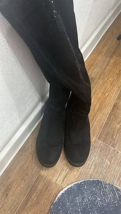 Продам сапоги  замшевые