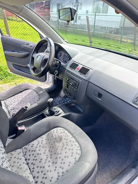 Skoda Fabia 1.2 Classic Hatchback