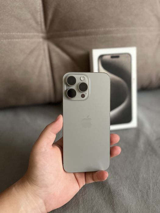 Iphone 15 pro max акум 88%