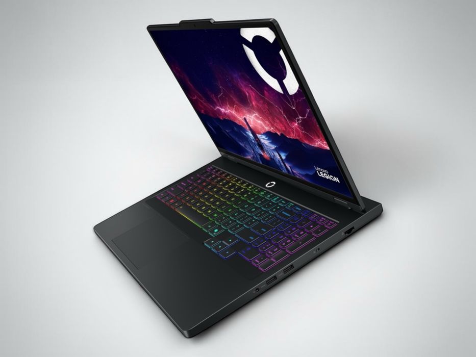 Lenovo Legion Pro 5 16" WQXGA 2560x1600 OLED 165Hz Intel 24-core Ultra 9 275HX 32GB RAM 1TB SSD GeForce RTX 5070 DLSS4