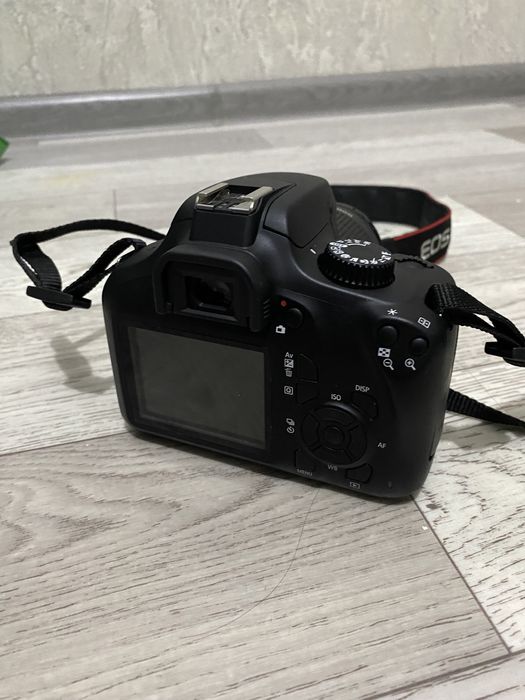 Фотоаппарат камера Canon EOS 4000D