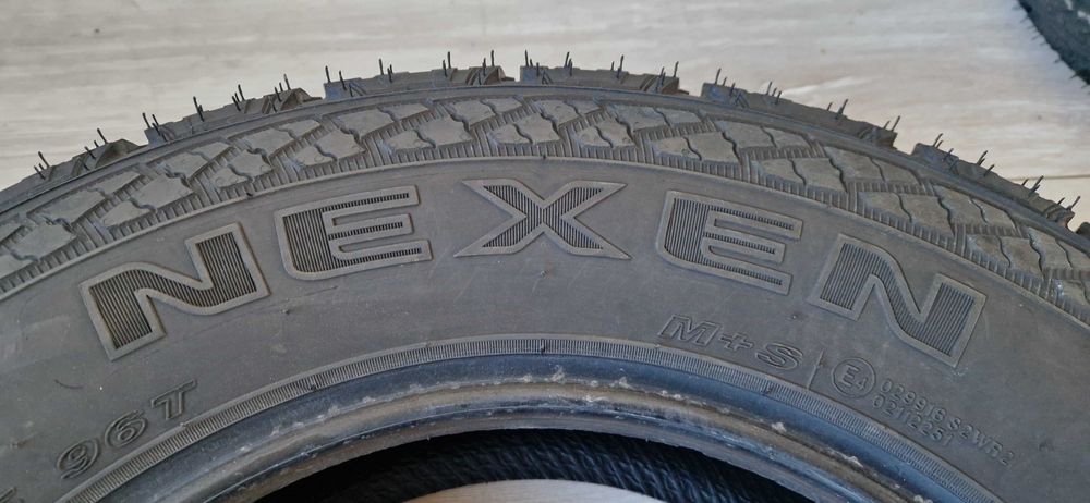 Джипови гуми 205/70/R15 Nexen Roadian AT 4x4