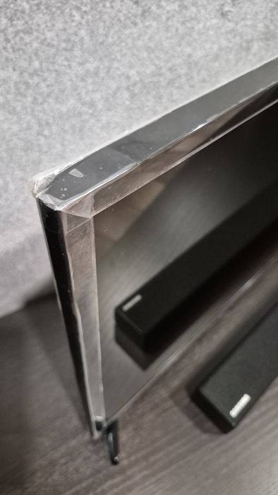 ТелевизорSMART 81 см