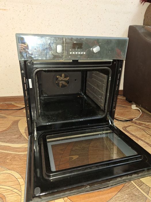 Электрическая духовка Аристон