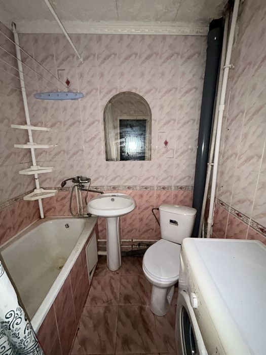 Продам 1 комн.кв гост. Муканова 41